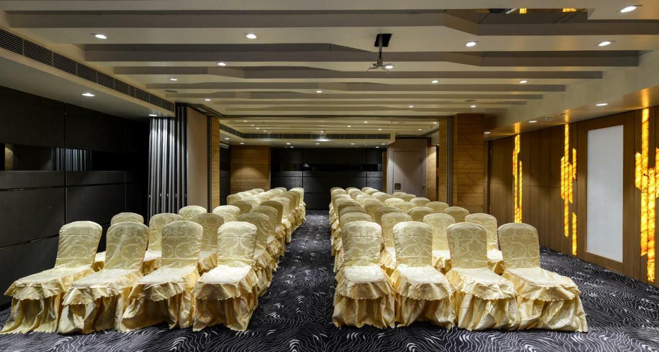 Hotel Atishay Бхопал Екстер'єр фото