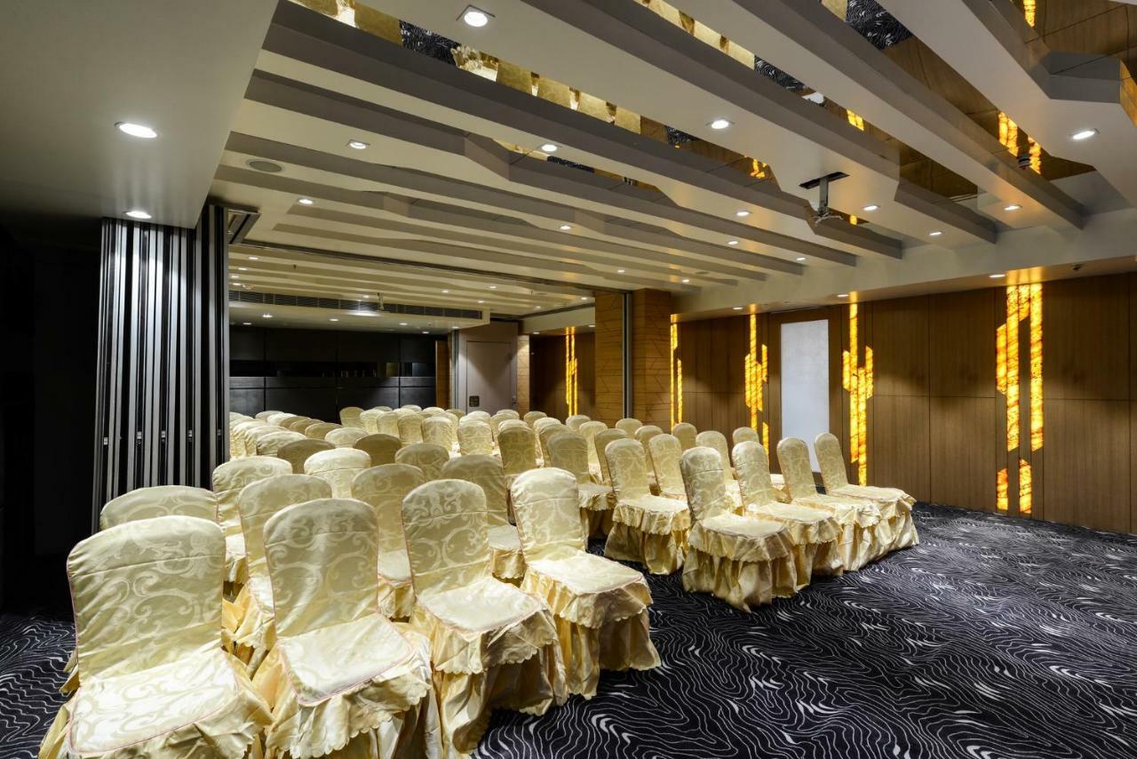 Hotel Atishay Бхопал Екстер'єр фото